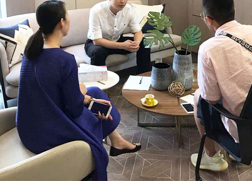 1对1专业顾问1